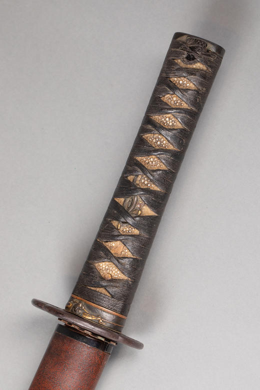 独角鹿西洋古董1603-1868年代日本江户时期出品传统花鸟主题莳绘漆木刀鞘装饰牡丹纹镂雕铁鍔及绢丝鲛皮手柄武士刀 商品图7