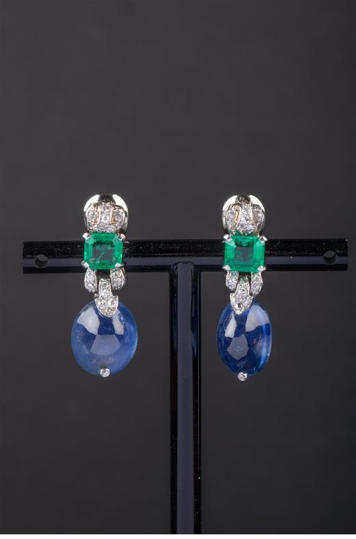 独角鹿西洋古董20世纪法国出品白金镶嵌蓝宝石祖母绿及钻石珠宝套件（含耳饰、项链、手链） 商品图7