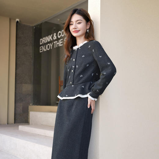 【12/03新品】熙世界韩系千金感小香风套装女2025秋冬新款毛呢上衣半身裙两件套 商品图3