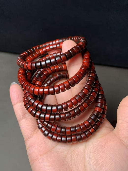 印度小叶紫檀拆房老料做药片珠手串  单片尺寸7x4mm，一圈整整 47 颗， 商品图0