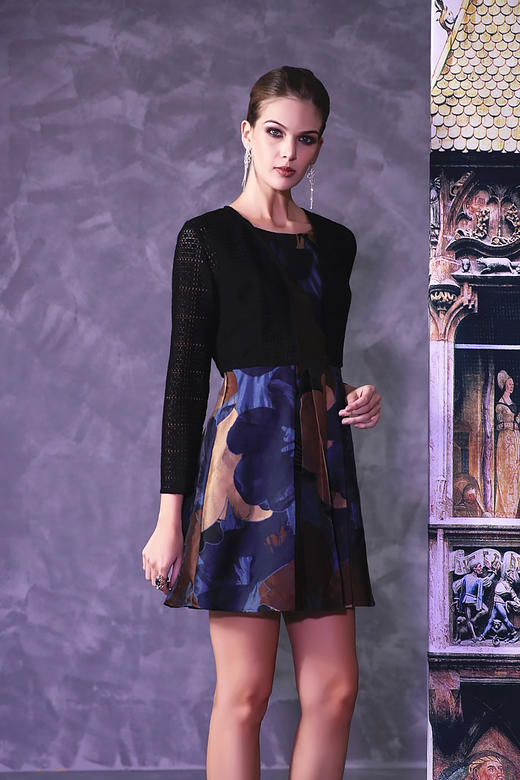 【伯妮斯茵】3S6216--撞色提花连衣裙--彩色穹顶的香味--《因汉而生--哥特》 商品图0