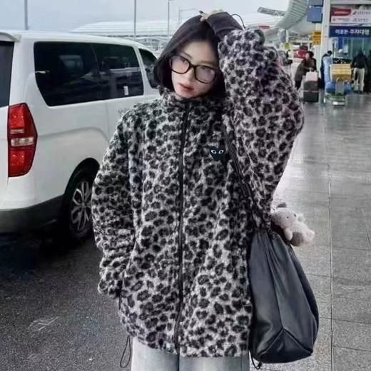 D120206复古街头感毛绒豹纹拉链外套男女同款 商品图3