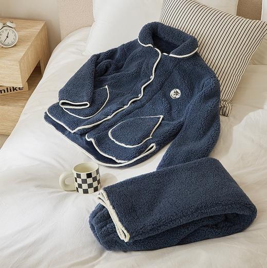 男女同款 珊瑚绒长袖长裤睡衣套装家居服 保暖亲肤 带手套三件套 商品图3