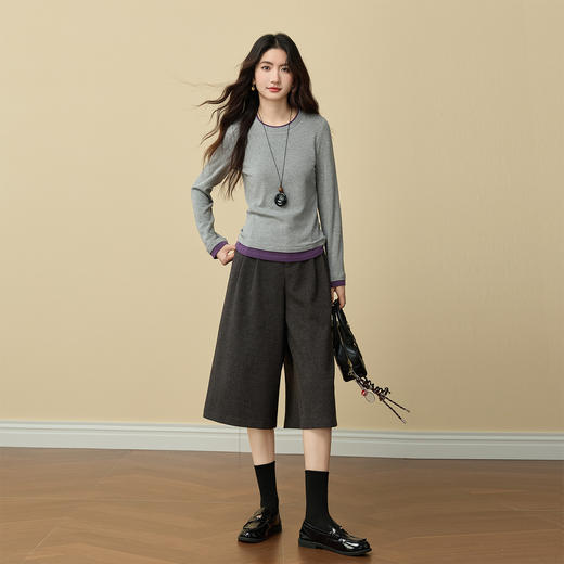 【12/03新品】熙世界撞色假两件抓毛T恤女长袖修身收腰圆领上衣打底衫2025秋冬 商品图2