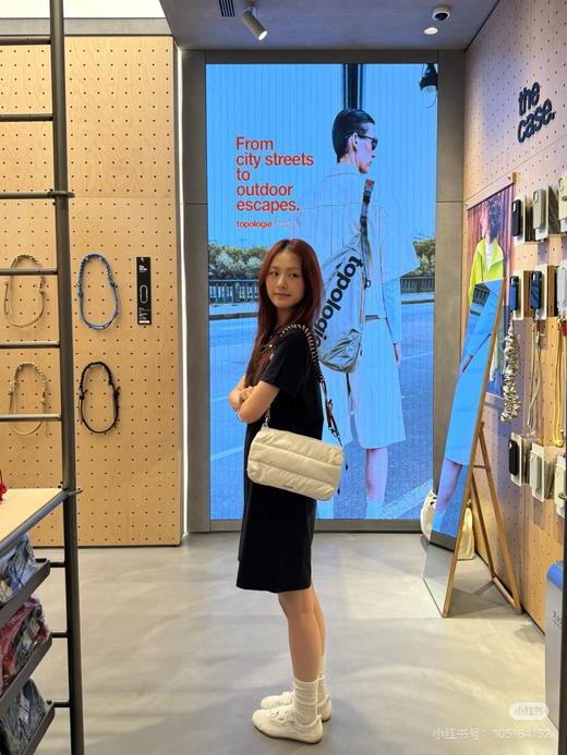 男女同款包     林更新背火的Topologie，25新款云朵大号水瓶包！！ 商品图12