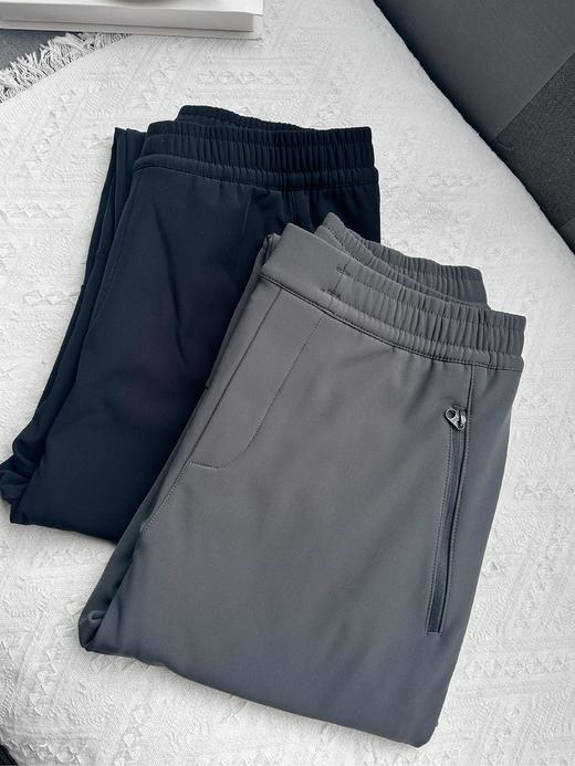 【大牌质造 防水 防风】冬季男士梭织加绒保暖软壳裤 休闲裤户外登山裤加厚冲锋裤 商品图7