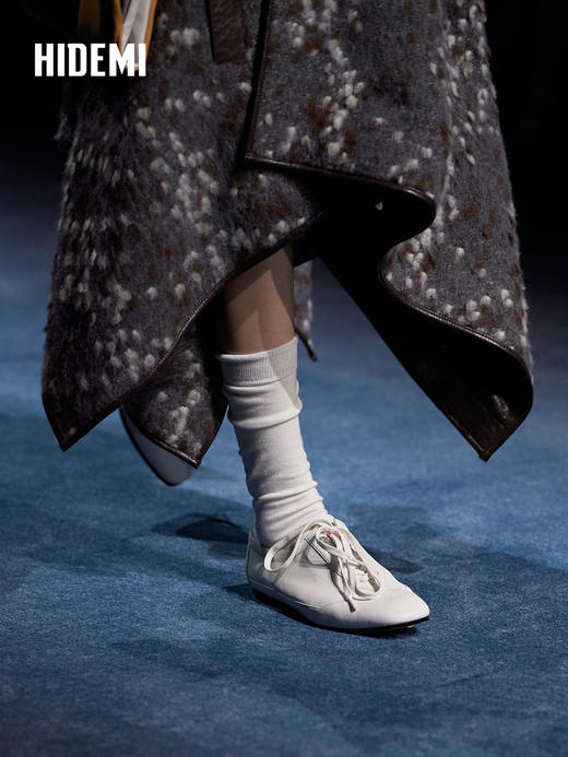 HIDEMI 大秀款进口头层小羊皮老钱风极简设计感超软脚感薄底球鞋 商品图8