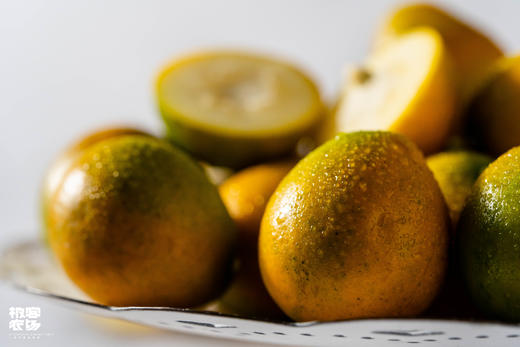 融安滑皮金桔丨今年气候原因，果皮略厚，纯甜无酸，果皮硬脆带桔香，个别会有籽，果肉细腻化渣，带皮吃无辛辣味⭐️顺丰/京东 商品图5