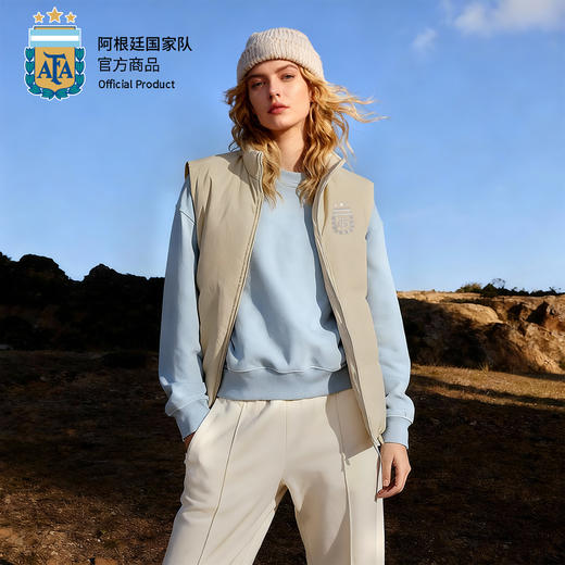 【官方正版】阿根廷国家队 | 秋冬米白马甲保暖棉马甲舒适百搭 商品图1
