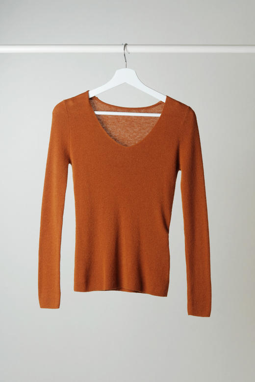 M记V领羊毛打底针织衫均码 商品图1