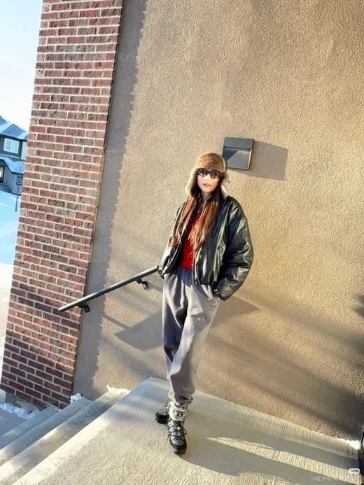 D120214邓紫棋同款2025秋冬蛋白皮棉服男女同款面包服 商品图12