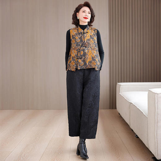 KQL 422H8205新中式国风马甲提花洋气大码马夹阔腿裤套装 商品图1
