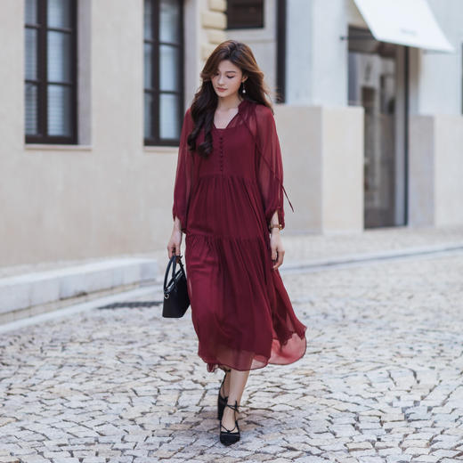 【林栖设计小店】（预售12.18）桑蚕丝红色连衣裙两件套飘逸2026早春新款花仙子吊带裙罩衫女1961035 商品图1