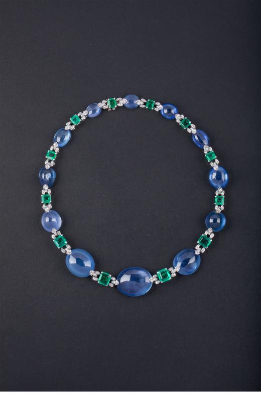 独角鹿西洋古董20世纪法国出品白金镶嵌蓝宝石祖母绿及钻石珠宝套件（含耳饰、项链、手链） 商品图1