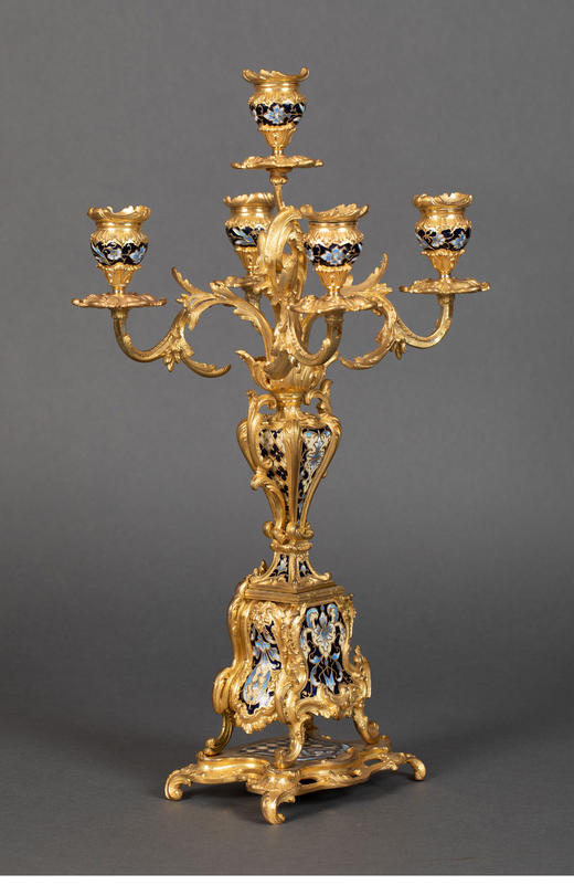 独角鹿西洋古董19世纪晚期法国出品路易十五风格铜鎏金精雕镶嵌錾胎珐琅座钟烛台三件套 商品图7