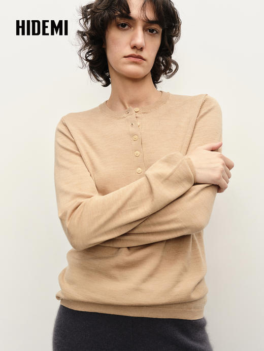 HIDEMI 美丽奴羊毛系列纽扣圆领毛衣 商品图2