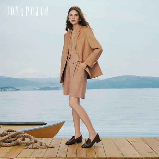 BF楼真美诗松弛慢人2026新春款柔软小羊皮通勤抽褶软底粗跟乐福鞋女吊牌价1498活动价1198 商品图2