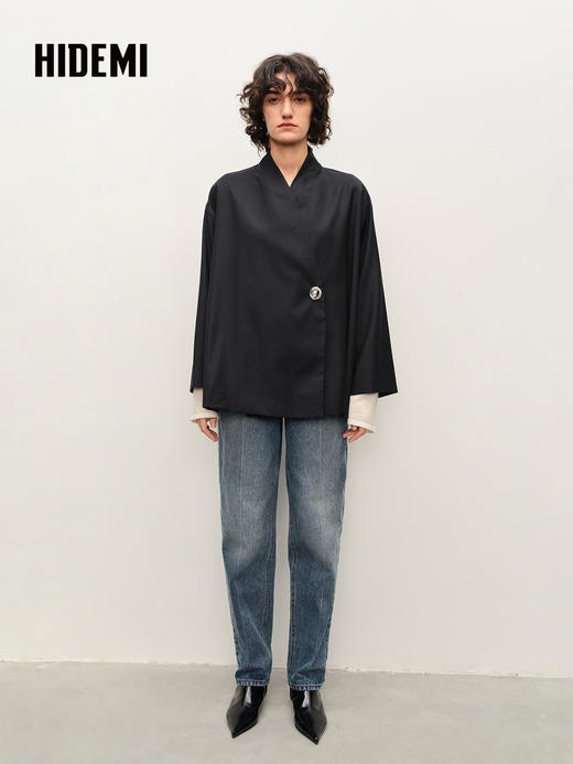 HIDEMI 艺术感金属扣V领精纺羊毛外套 商品图1