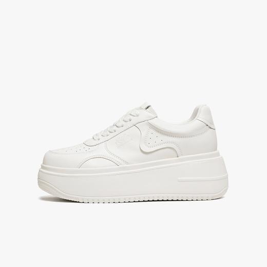 【云粉节】BF楼百思图2026春季新款厚底增高小白鞋板鞋女运动休闲鞋UCG07AM6吊牌价899.现价499 商品图1