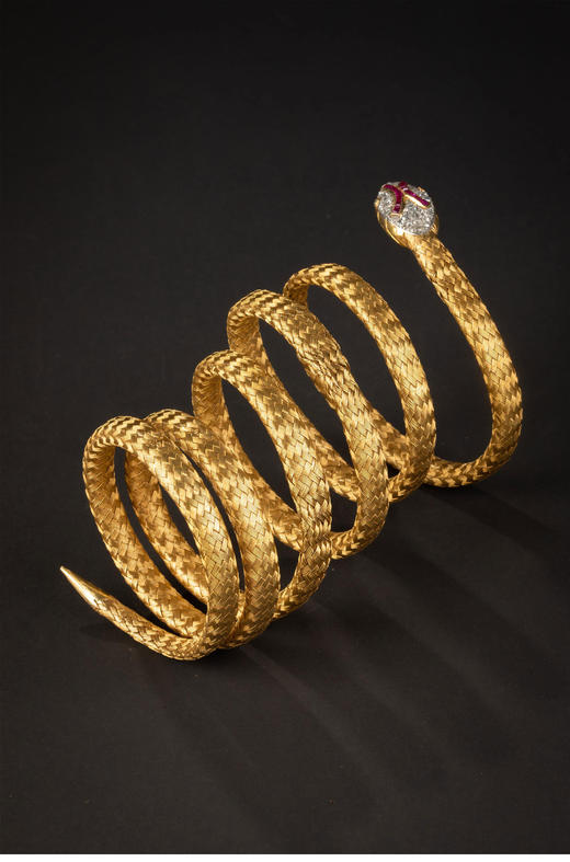 独角鹿西洋古董19世纪欧洲出品18K黄金镶嵌红宝石及钻石编织纹理灵蛇造型手镯 商品图3