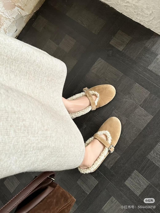 122-2 AIA 毛绒 玛丽珍鞋 瘦长脚准码/肥宽脚大一号/我穿37完美/保暖轻盈跟脚 商品图4