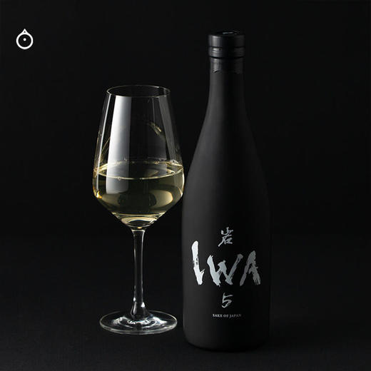 企鹅市集|富山县白岩酒造 岩5清酒混酿作品6号 IWA5纯米大吟酿720ml 层次丰富 最新发售 商品图2
