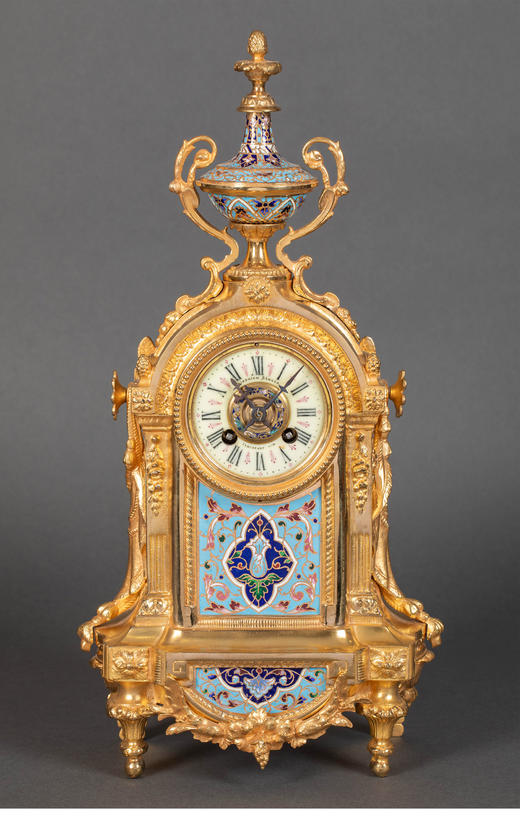 独角鹿西洋古董19世纪末德国出品新古典主义风格铜鎏金精雕镶嵌錾胎珐琅座钟烛台三件套 商品图1