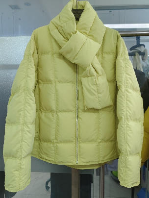 NC配围巾圆领方格羽绒短外套50728 冬季 060134006688 商品图1