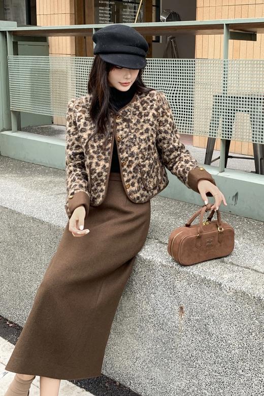 ELLA JADE 豹纹羽绒内胆外套直筒半裙套装 21588 商品图2