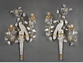 独角鹿西洋古董20世纪美国出品铜鎏金精雕嵌水晶「花间鹦鹉」造型双枝头烛台式壁灯一对