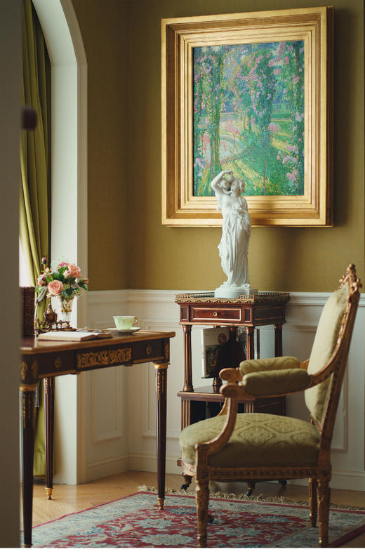 【已售】独角鹿西洋古董1900年代素胎瓷雕塑 商品图0