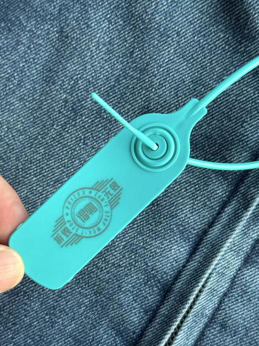 D120204纯色字母Logo连帽拉链宽松水洗牛仔棉服外套 商品图9