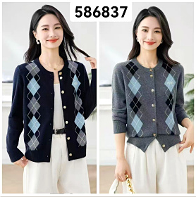 586837全毛菱格开衫毛衣