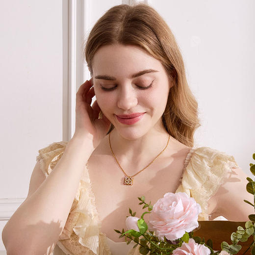 大英博物馆 欧洲文化艺术系列 爱之永恒 磁吸可开合两戴款项链 商品图3