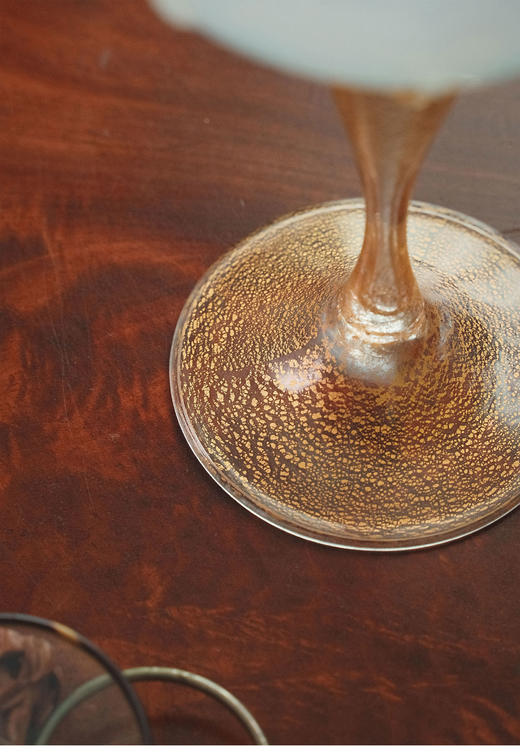 【已售】独角鹿西洋古董20世纪初意大利出品点金工艺装饰奶白色香槟杯（5件） 商品图6