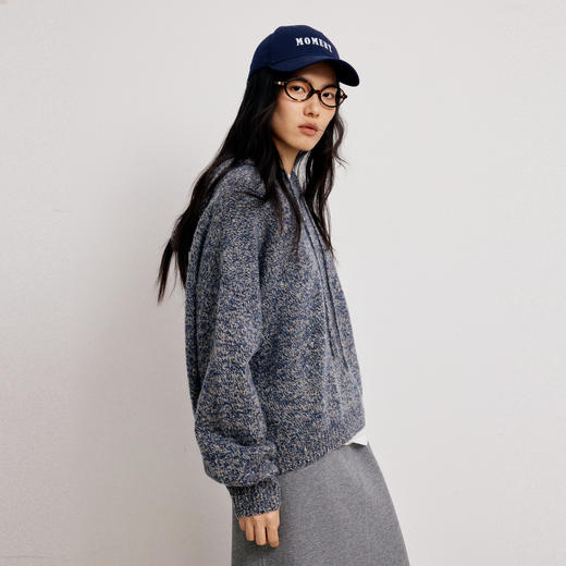 【商场同款】麦檬冬简约花色休闲连帽套头毛衫4GA233161 商品图3