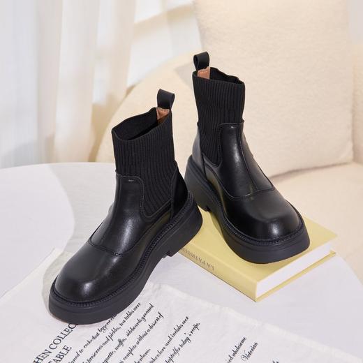 【秋冬款加绒真皮厚底经典短靴】油亮的黑皮革鞋面，质感细腻高级！厚底设计，舒适增高！柔软舒适，脚感好！防滑耐磨，雨天也不怕！【KH-J】 商品图2