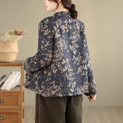 9119 2025冬季新款复古民族风改良中式文艺休闲夹棉立领盘扣棉服外套女 商品图3