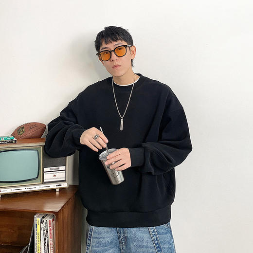 徐太浪日系复古圆领加绒卫衣男秋冬潮牌男装大码宽松内搭打底上衣 商品图1