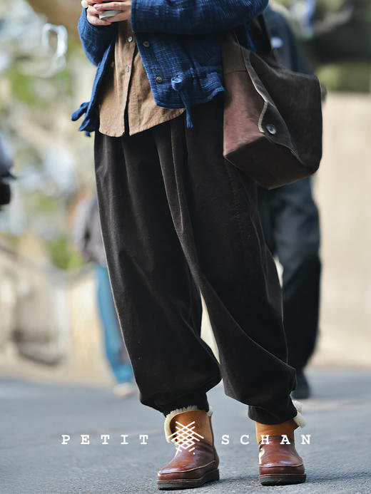 PETIT SCHAN小闪 CLO#979 Slowly but surely 慢慢来 纯棉灯芯绒束口锥形裤 商品图1