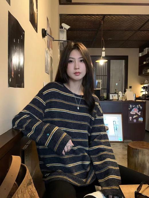 老米优品🎈软到像被兔子贴贴~🐇《黄色条纹兔毛绒温暖宽松打底tee》像开了复古滤镜！宽松遮肉，柔软双面绒，蓄热力一流哦！T251202A 商品图9