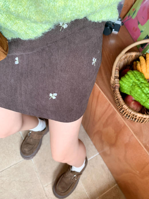 <曾小咸推荐> 现货秒杀！微信超特价！绿色毛衣日常209.99 立减100 秒杀109.99！棕色绣花短裙 日常139.99 立减70 秒杀69.99！ 商品图9