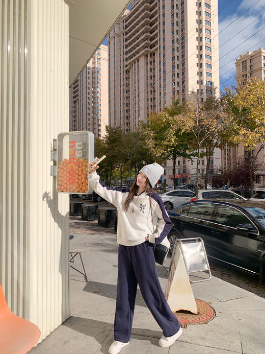 【169元任选2件】现货！撞色连帽加绒卫衣 商品图9