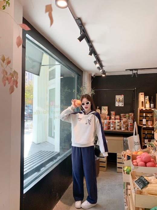 【169元任选2件】现货！撞色连帽加绒卫衣 商品图12