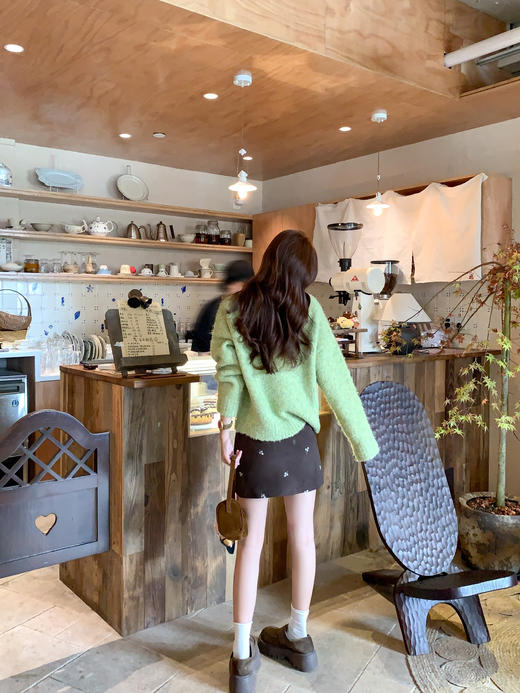 <曾小咸推荐> 现货秒杀！微信超特价！绿色毛衣日常209.99 立减100 秒杀109.99！棕色绣花短裙 日常139.99 立减70 秒杀69.99！ 商品图8