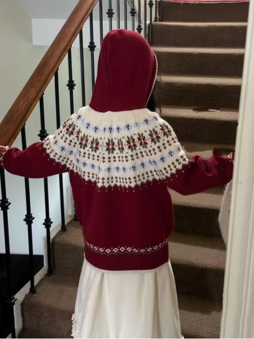 叮🔔🎄圣诞新年限定战袍来啦‼️【圣诞浆果费尔岛连帽针织开衫6085】🎄提前把圣诞穿在身上 chao级洋气，今天超多新款买到你过瘾😎王子公主请安心过节 商品图3