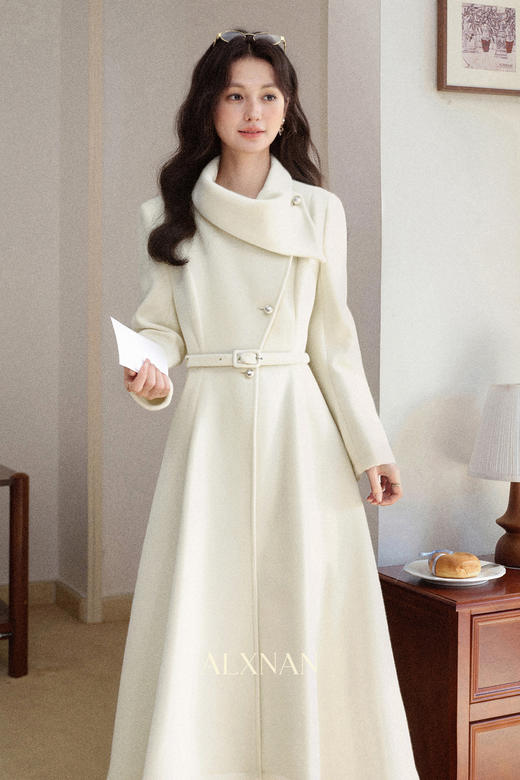 鹿向南「海岛热恋」冬季新款保暖百搭韩系气质杏色两穿外套连衣裙 商品图3