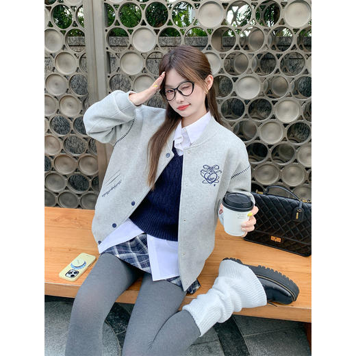 <曾小咸推荐>现货秒杀 ！微信超特价！ 刺绣棒球服外套 日常289.99 立减150 秒杀139.99！！ 商品图2