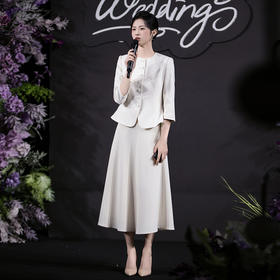法小曼*子珍专款/女2025年新款时尚套装年轻洋气减龄正装米白色职业装西装伞裙