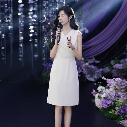 法小曼*子珍专款/米白色礼服无袖连衣裙主持销售气质显瘦温柔无袖Q15206 商品图5